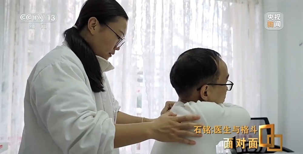 面对面丨打进UFC的女医生双重身份的她过着怎样的传奇生活？(图9)
