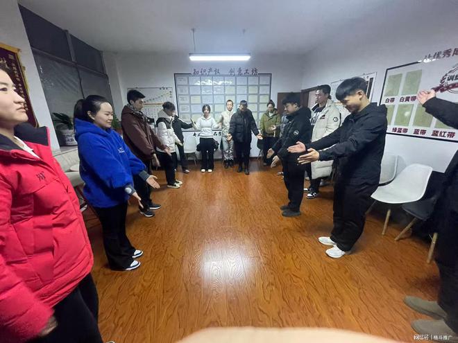提升专业素养强化公正裁决。25年自由搏击裁判员培训班圆满落幕(图3)