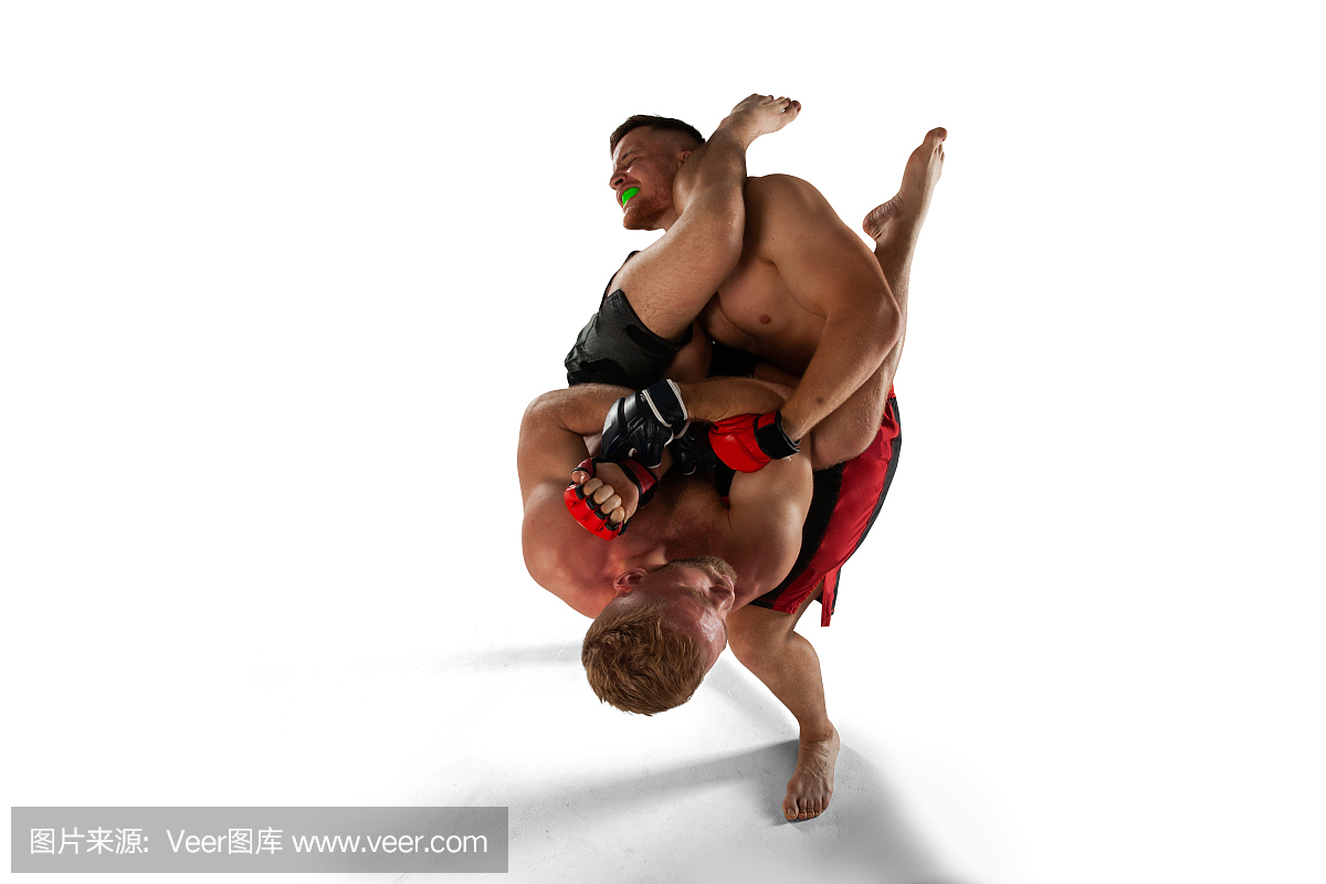 拒绝握手？特朗普被指故意冷落小肯尼迪妻子尴尬一幕引发争议