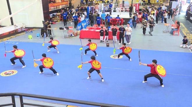 《武林风》全国青少年武术搏击精英赛潮州站：以武会友 砌磋技艺(图2)