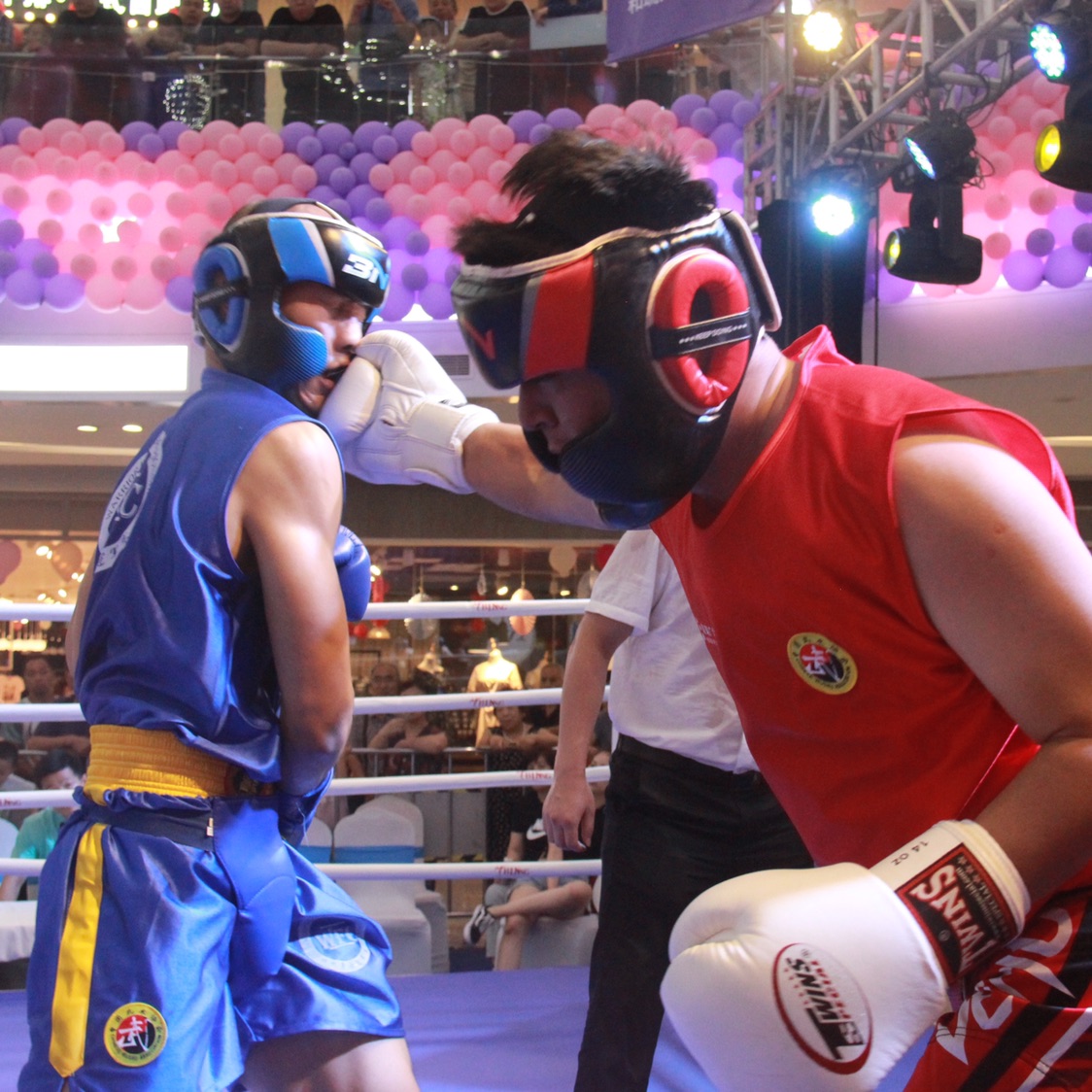 UFC格斗之夜8月23日重返上海！文末有彩蛋→(图1)