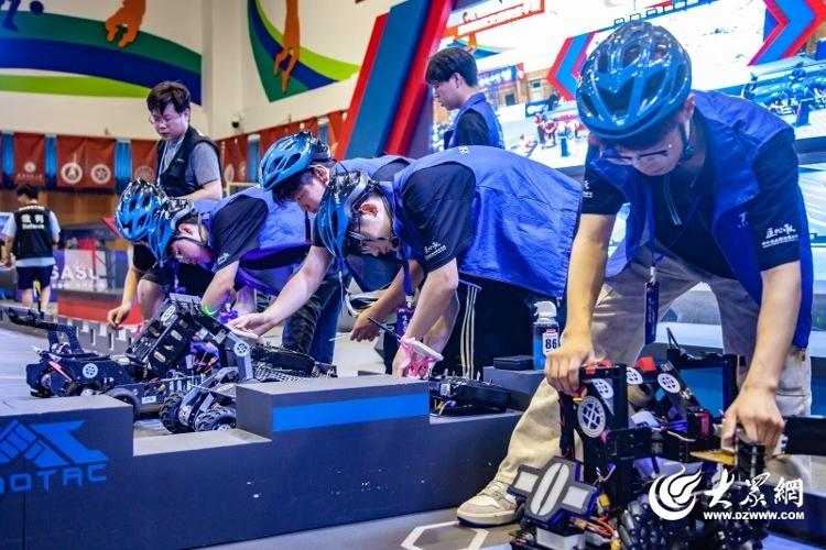 第二十四届全国大学生机器人大赛ROBOTAC在烟台芝罘落幕(图4)
