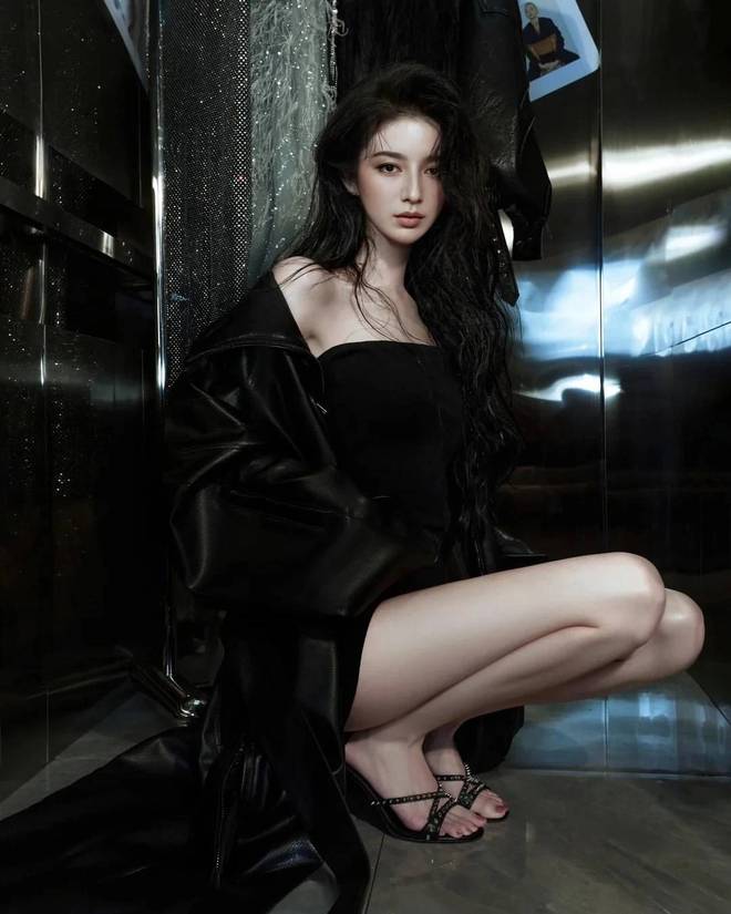 小姐姐黑丝一带谁都不爱美爆了陳雅欣水瓶座的双城美学风暴(图6)