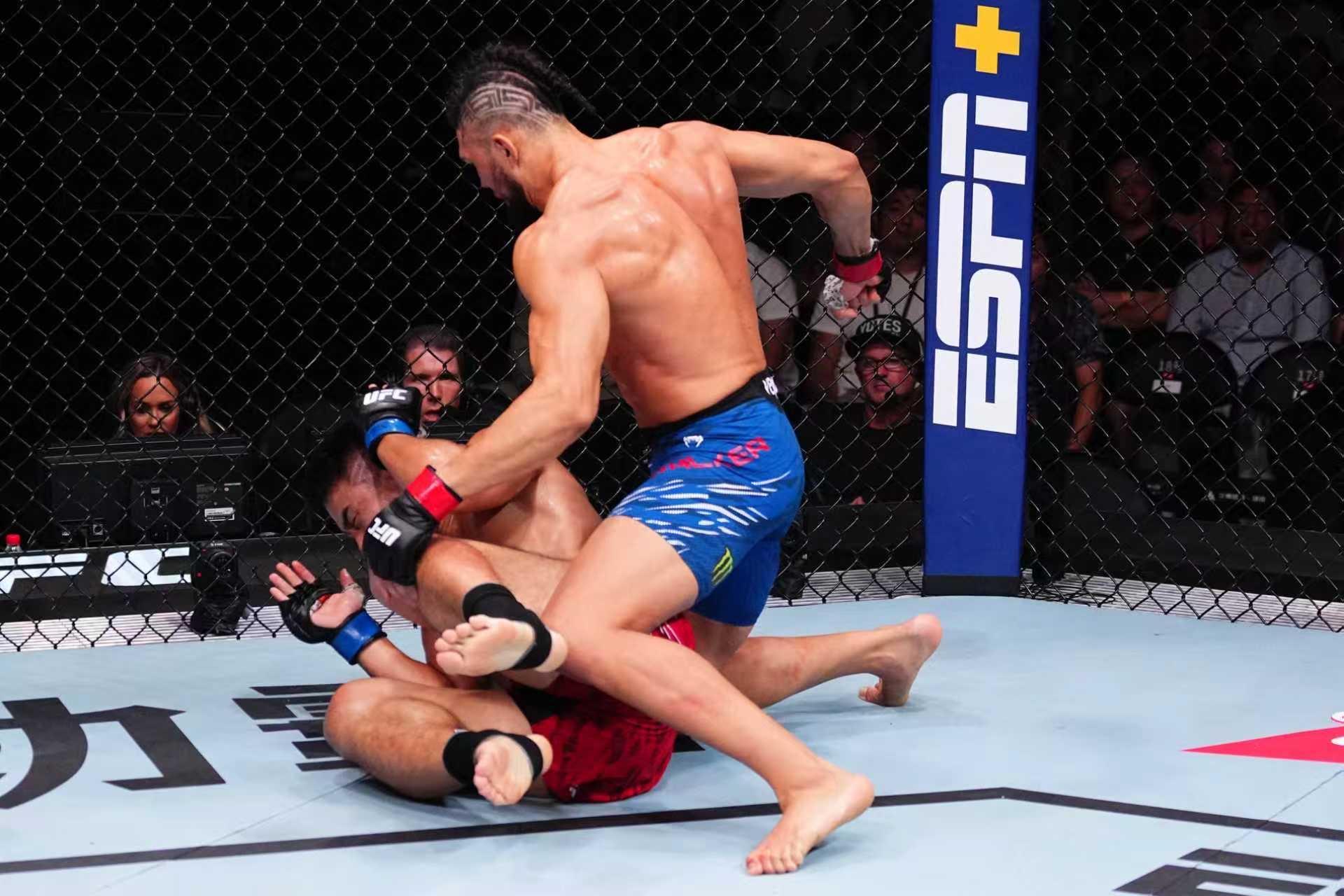 UFC格斗之夜上海站落幕张名扬不敌沃克遭UFC首负(图2)