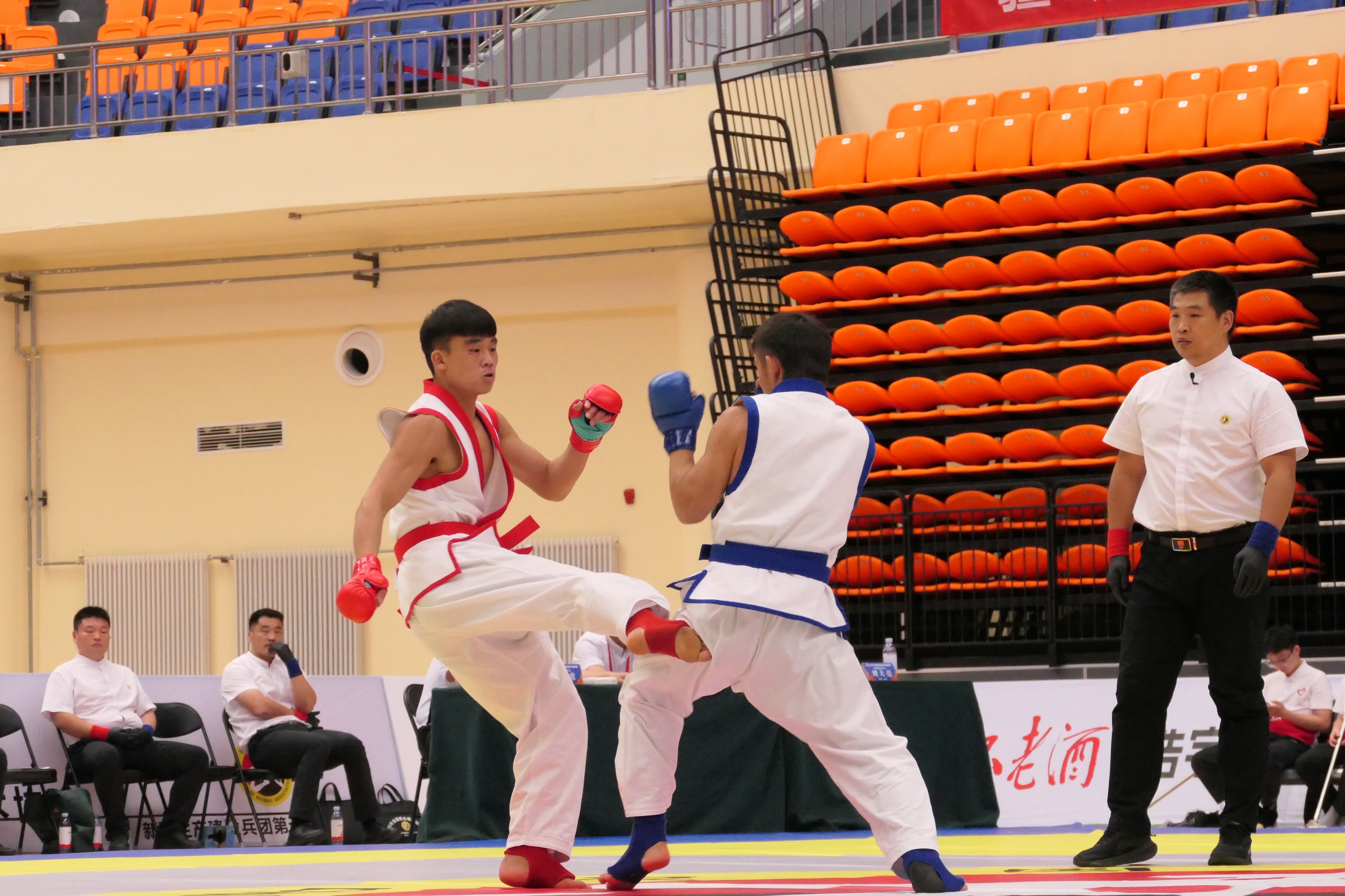 2017首届MMA综合格斗锦标赛第一日回放第2017-06-16期-体育在线观看(图1)