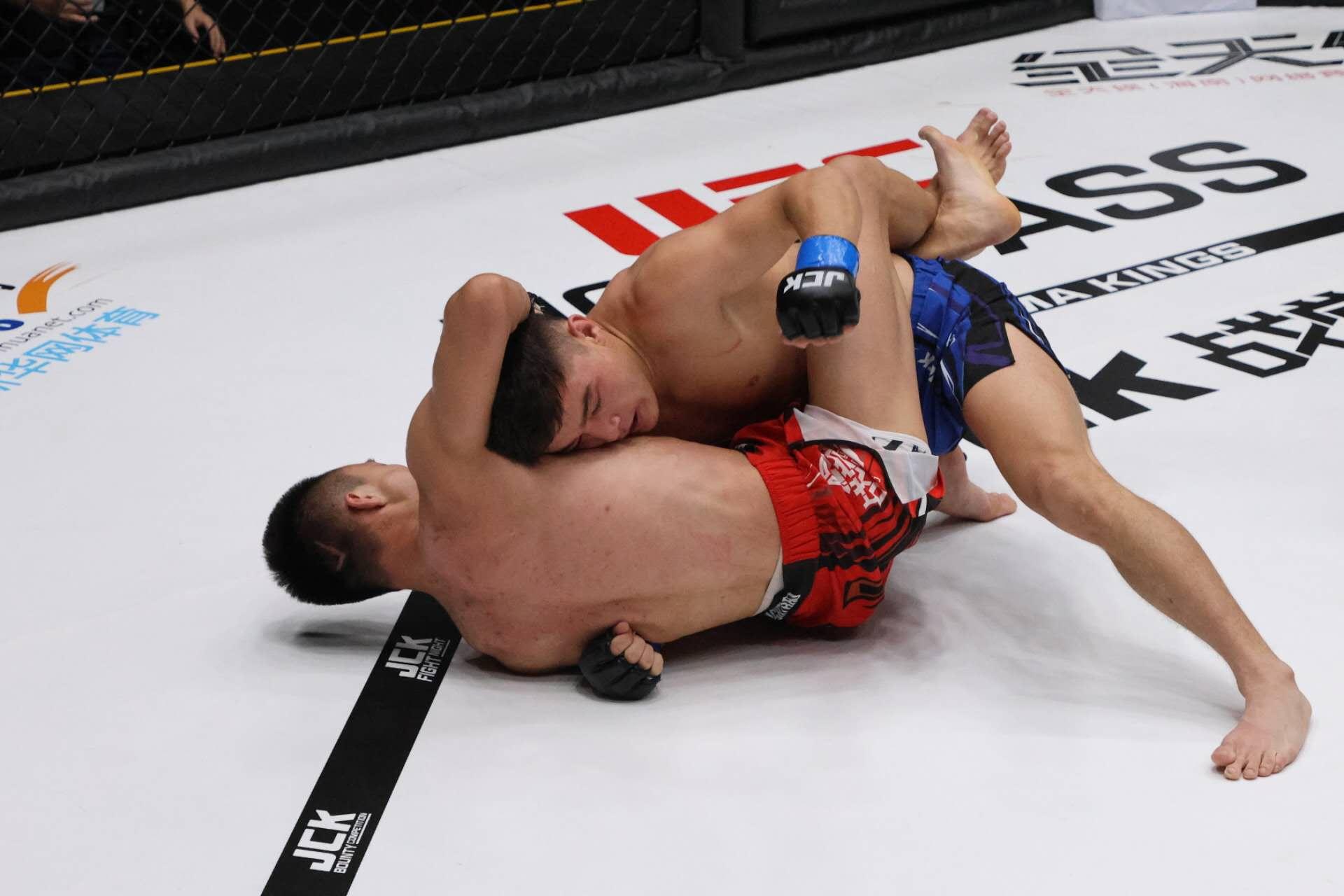 张伟丽与咪咕再续缘分！那句“听到中文好亲切”让UFC粉丝动容