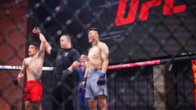 中国综合格斗“黄埔军校”走出的两大顶级高手！(图1)