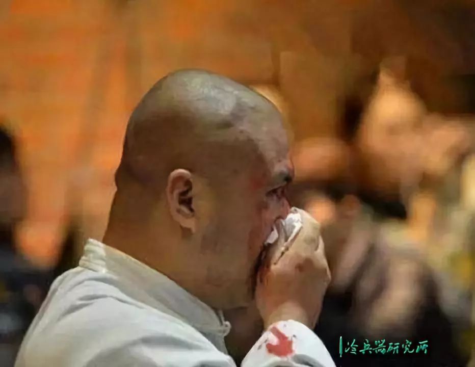 冷兵器研究所：当初暴打外国勇士如今惨遭各种吊打！是谁让传统武术沦为炒作秀场？(图5)
