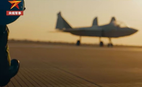 不演了！歼-35内置弹舱曝光蔡正元：期待搭载福建舰正式服役(图2)