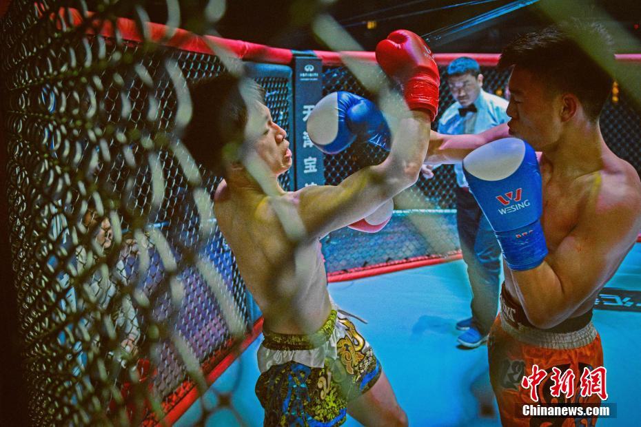 JCK觉城之夜：18场格斗赛事点燃拳迷热情