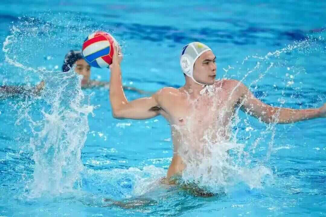 广东男子水球实现全运会“六冠王”！南沙籍队长陈仲贤主场夺金(图2)