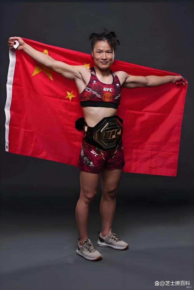 舍甫琴科vs张伟丽女子格斗世纪之战(图5) 舍甫琴科vs张伟丽女子格斗世纪之战(图5)