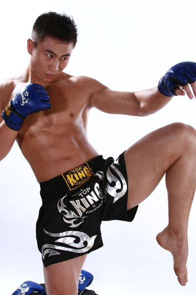 特朗普爆料UFC白宫站震撼内幕！8-9场冠军战！