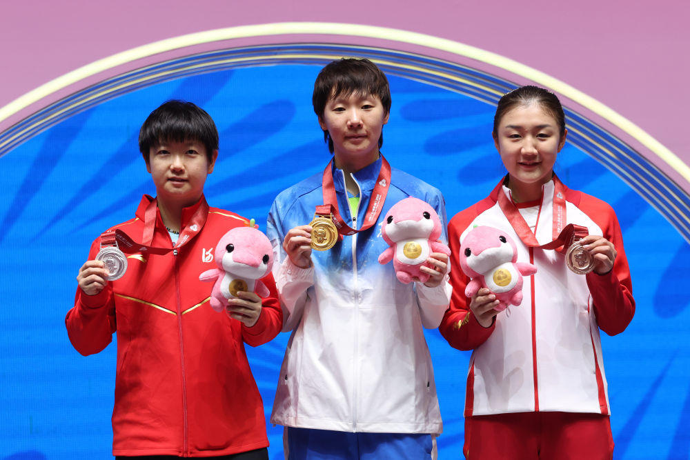 全运会｜全天综合：巩立姣泪别收官之战樊振东与王曼昱双双卫冕(图4)